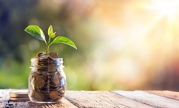 5 tips to help employees engage with their finances and improve their financial wellbeing.